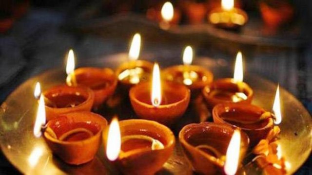 Shatak: Time of Laxmi Pujan on Diwali to start from 6:09 pm