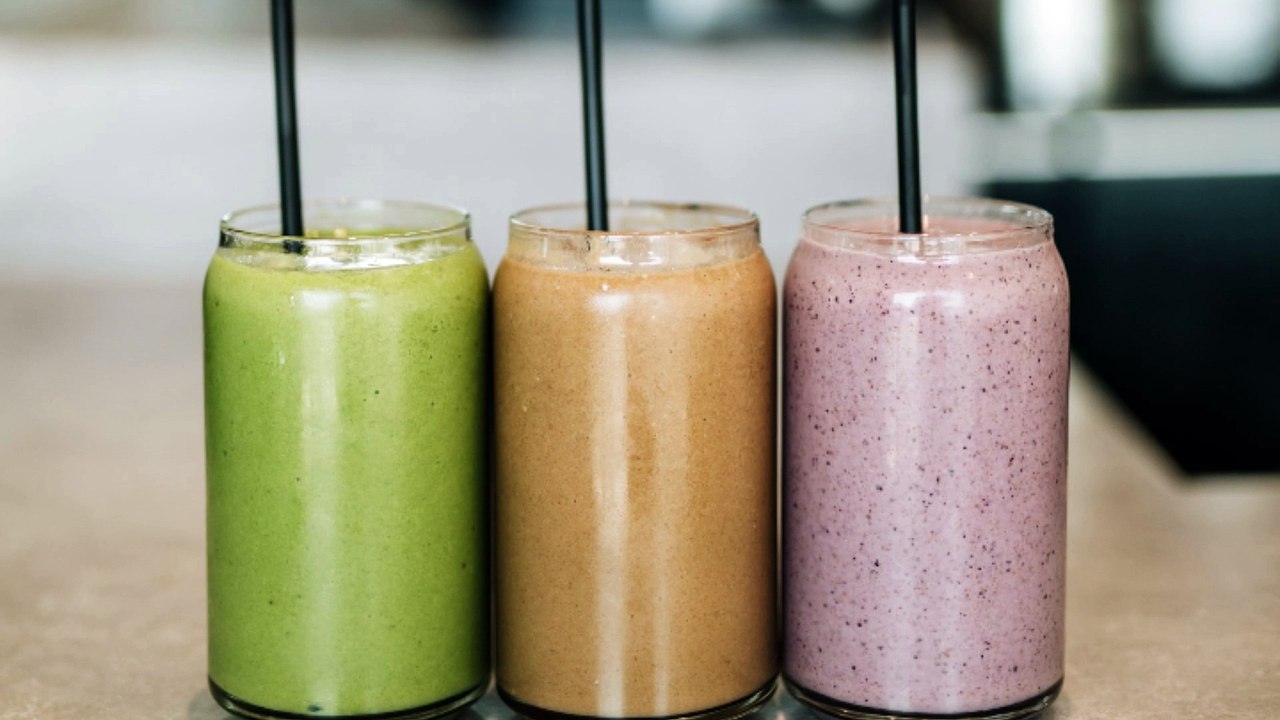 Gesunde Smoothies? Besser selber machen und nur sparsam konsumieren