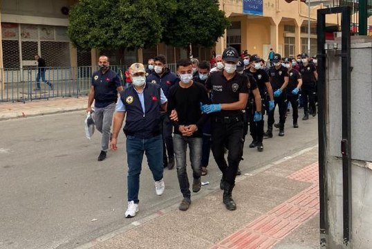 Son dakika gündem: MERSİN'DE DEAŞ OPERASYONU: 14 GÖZALTI