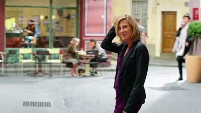 Plus belle la vie : [Indiscrétion] - Laëtitia rend jaloux Valentin
