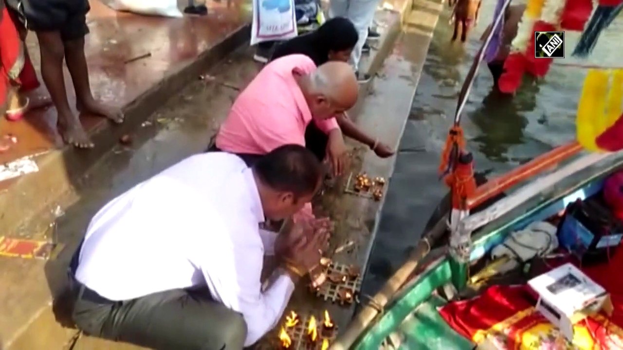 Devotees take holy dip during ‘Deepdaan Fair’ in Chitrakoot