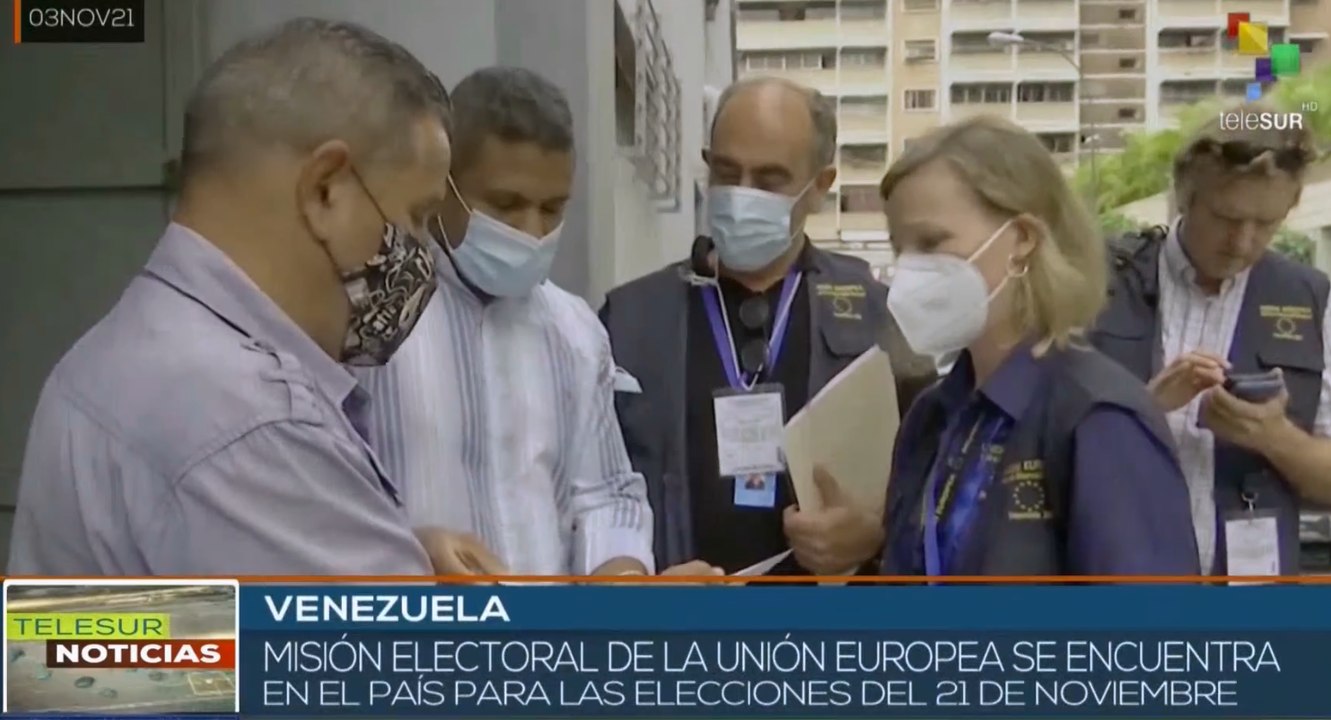 Misión electoral europea examina centros de comicios en Venezuela