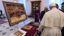 البابا فرنسيس استقبل الرئيس الفلسطيني محمود عباس في مقره في الفاتيكان