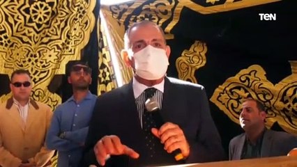 محافظ كفر الشيخ يكرم بيج رامي خلال احتفالات المحافظة بالعيد القومي