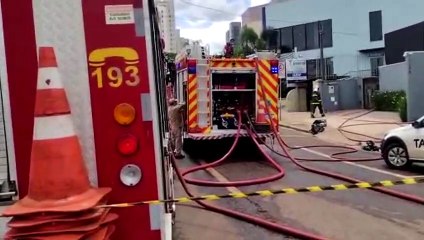 Casa é tomada por incêndio no Centro de Cascavel