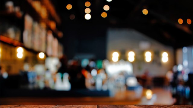 Seine-Saint-Denis : des cafés fermés à cause des faux pass sanitaires de leurs clients