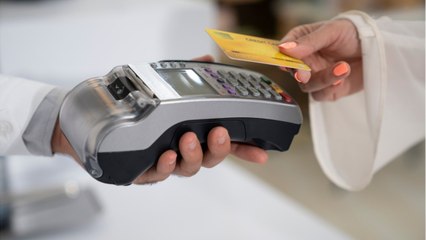 Vendée : un homme victime d'une arnaque à la carte bancaire à son domicile