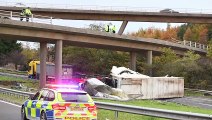 M90 Accident - Lorry  driver dies in early morning crash