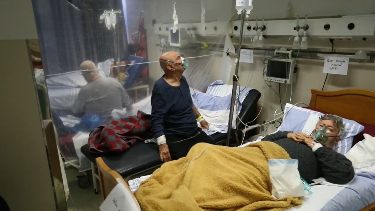 La nueva normalidad rumana: ucis en los pasillos y sanitarios desbordados