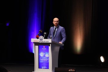 BİLAL ERDOĞAN: İNSANLARI ÖTEKİLEŞTİRMEKTEN VAZGEÇSİNLER