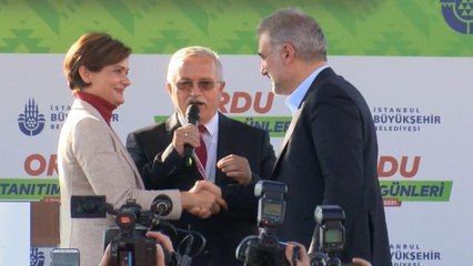 Dikkat çeken görüntü! Kaftancıoğlu ve Kabaktepe el ele poz verdi