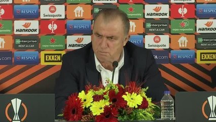 下载视频: (Fatih Terim) Galatasaray-Lokomotiv Moskova maçının ardından - (2)