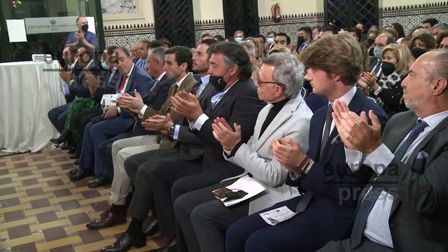 La tertulia Juan Belmonte de cañada rosal entrega en la real venta de Antequera sus premios taurinos