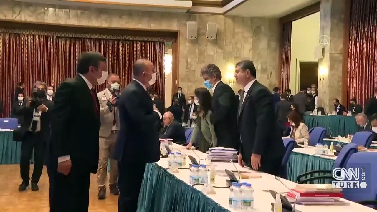 Çavuşoğlu'ndan HDP'li vekillere sert yanıt