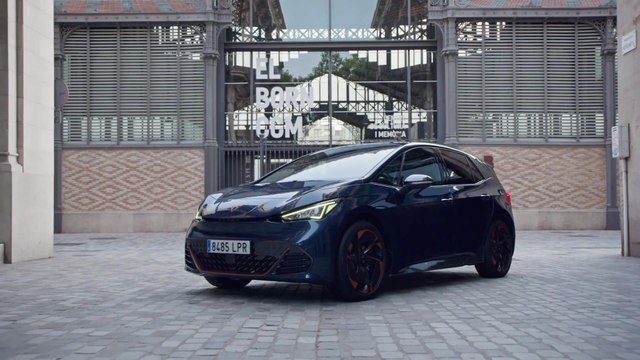 The new CUPRA Born Design Preview in Aurora Blue