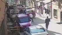 İstanbul'da dehşet anları kamerada: Husumetli olduğu iki kardeşi pompalı tüfekle vurdu