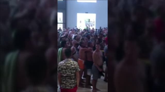 Caos y miedo en un hotel de Cancún por un tiroteo entre narcos