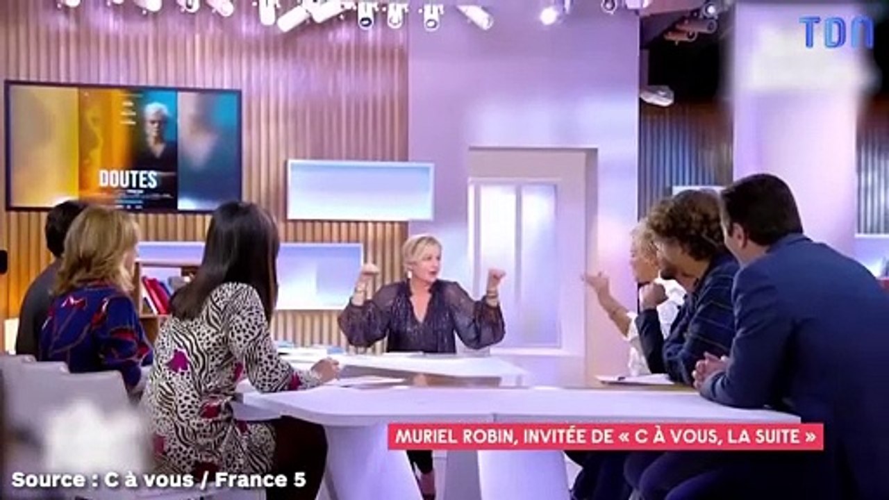 Faut que j'arrête ? C'est la pub ?" : Muriel Robin pressée par Anne-Elisabeth Lemoine, elle se moque de l'animatrice !