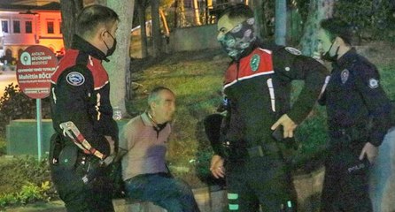 ‘Gel sana sarılayım’ deyip kalçasından bıçakladı