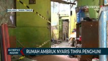 Termakan Usia, Sebuah Rumah Ambruk Dan Hampir Menimpa Penghuni