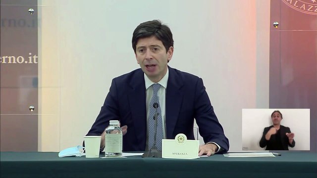 Covid, il ministro Speranza: Accelerare sulle terze dosi del vaccino e recuperare sulle prime