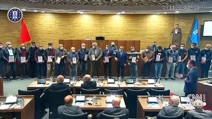 CHP'li üyenin 'takkeni çıkar' dediği işçi konuştu