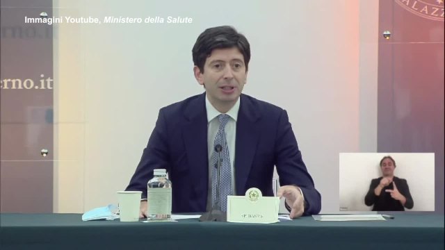 Covid, Speranza: A lavoro per l'estensione della terza dose a piu' fasce