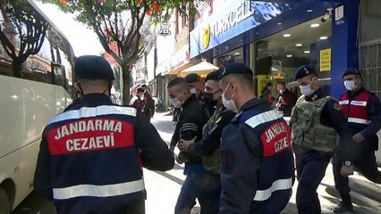 Cinayet sanığı: Duş alıp cesedi banyoya taşıdım