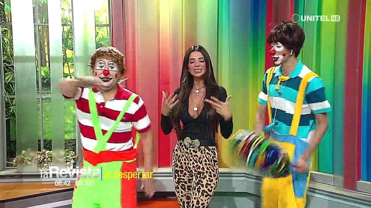 Payasitos celebran su día con sus chistes y ocurrencias (3)