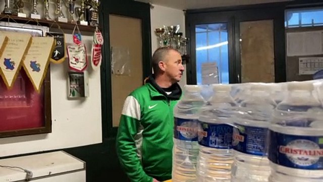 Des vestiaires de foot insalubres à Saint-Bonnet-le-Château