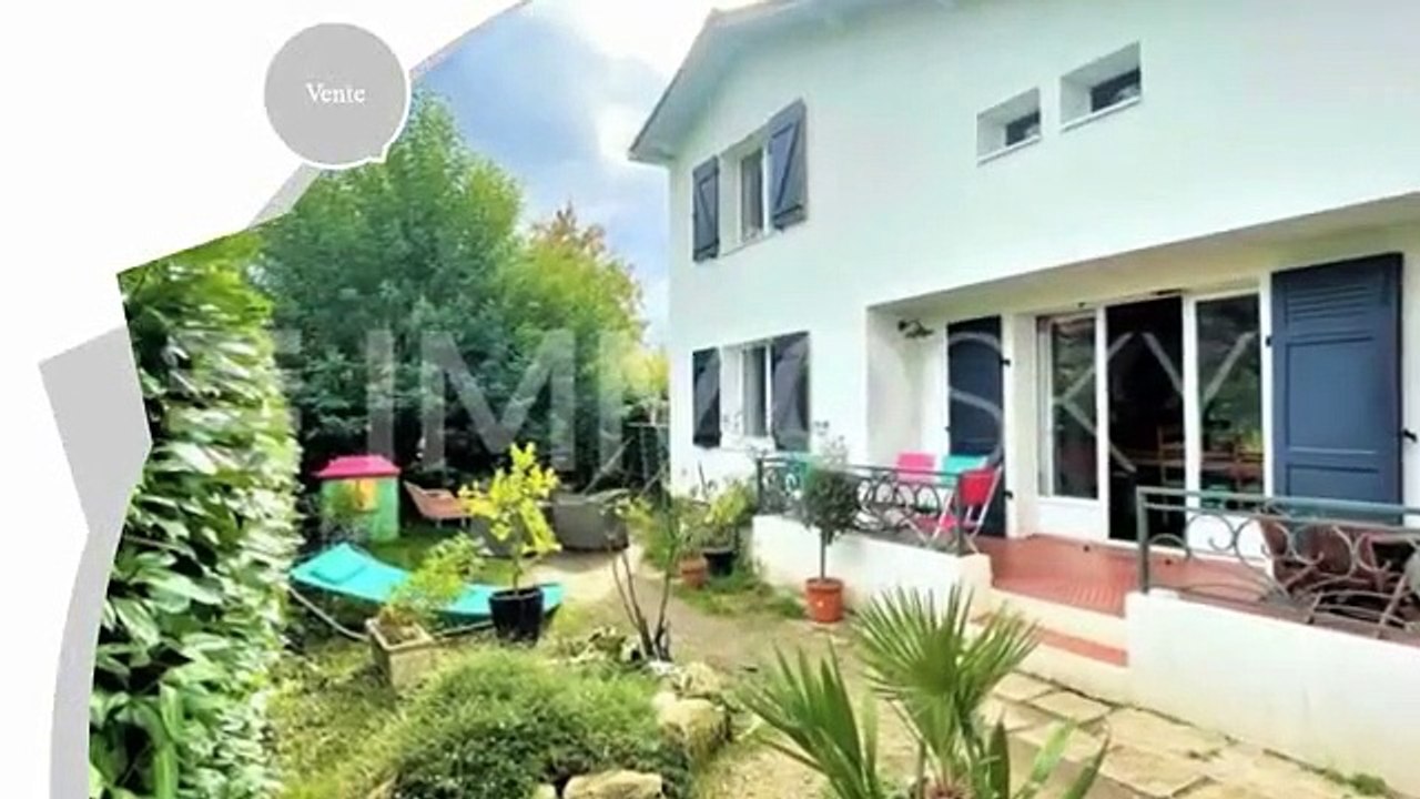 A vendre - Maison - Vayres (33870) - 5 pièces - 131m²
