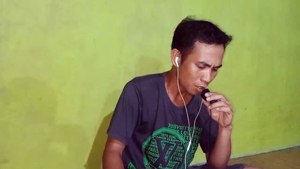 cover lagu terhanyut dalam kemesraan