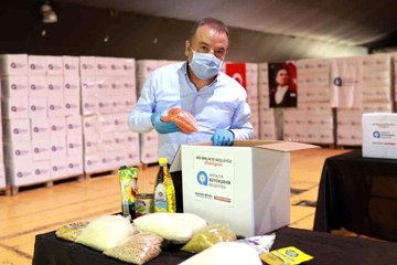 Büyükşehir'den kış paketi yardımı