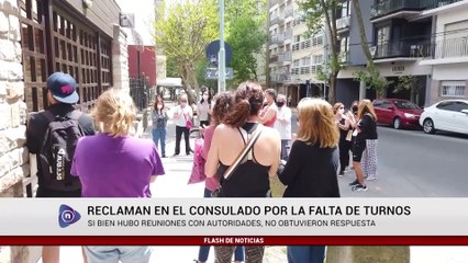 Protesta frente al Consulado Italiano