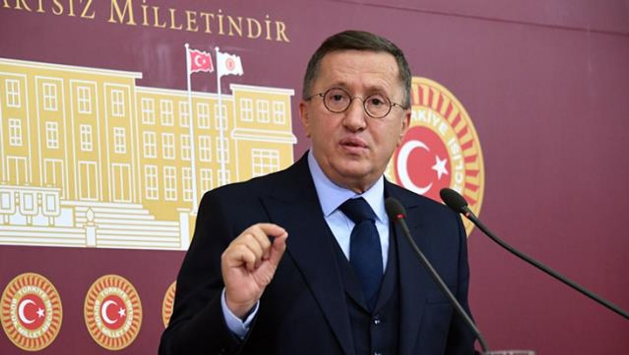 Vatandaşa sinkaflı sözler sarf eden Lütfü Türkkan'ın yıllar önceki küfür paylaşımı yeniden gündem oldu