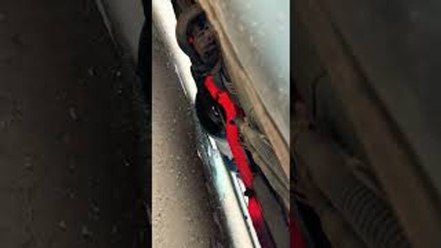 Revving Engine Causes a Red Hot Exhaust