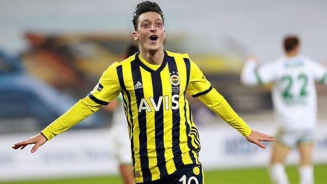 Mesut Özil ve Rıdvan Dilmen'den Cumhurbaşkanı Erdoğan'a ziyaret