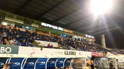 Torcida do Avaí homenageia Marília Mendonça