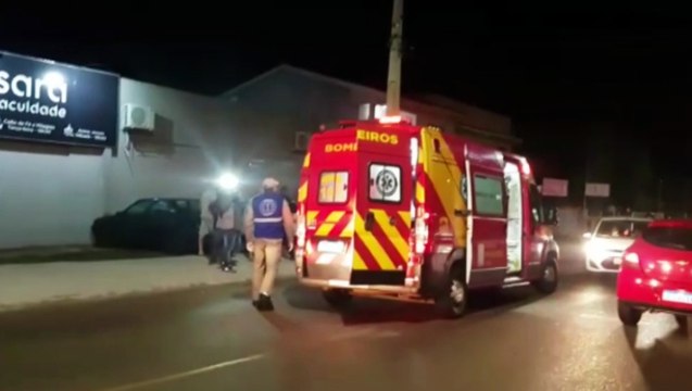 Homem fica ferido ao ser atropelado na Rua Rio da Paz em Cascavel