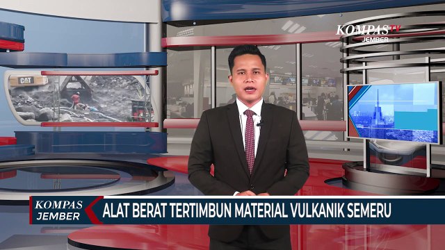Material Panas Erupsi Gunung Semeru Timbun Alat Berat Tambang Pasir