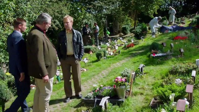 Die Rosenheim-Cops (361) Staffel 16 Folge 11 - Bello ist tot