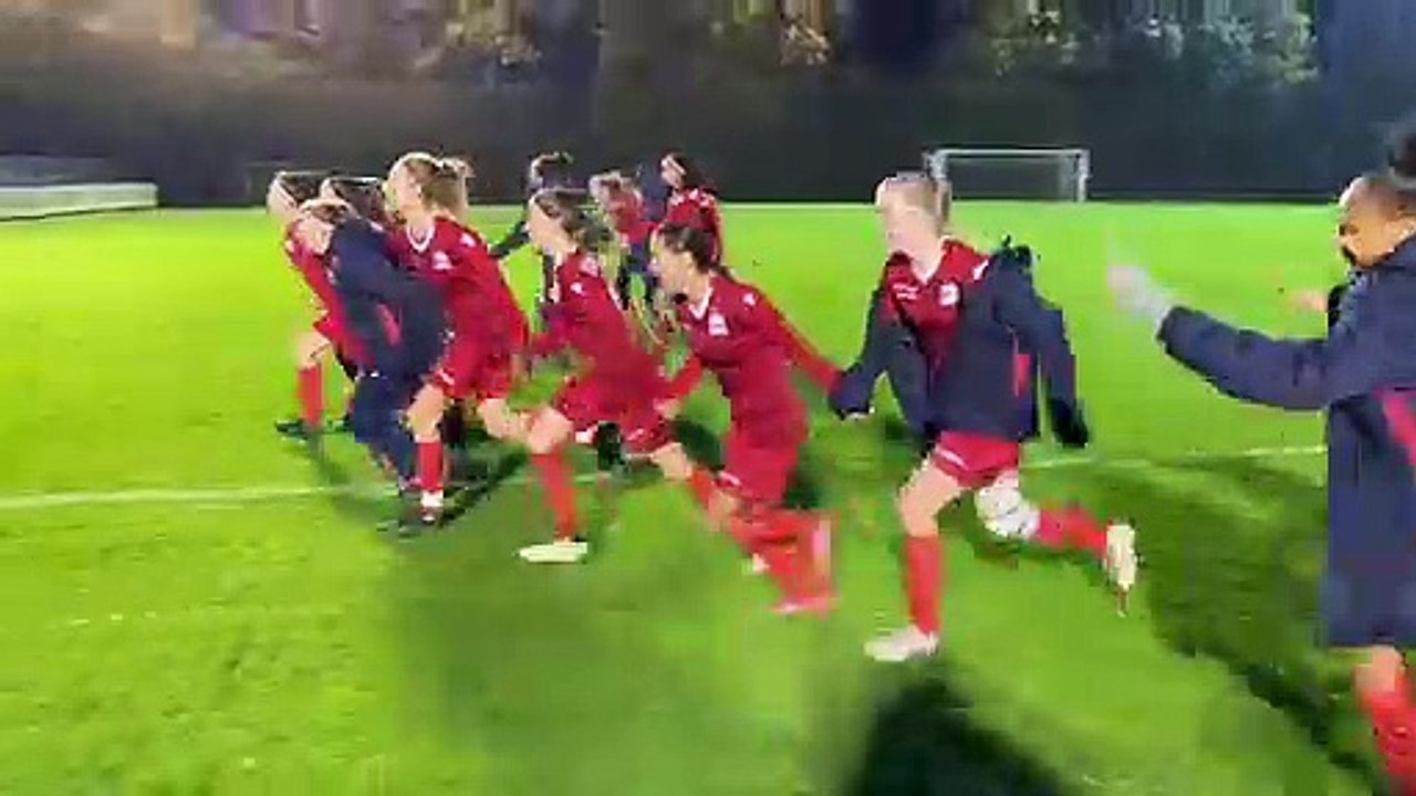 U16 Jubel nach Sieg gegen Bremen Neues Video vom 06.11.2021 09:41 Uhr