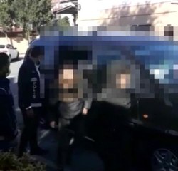 Kocaeli'de bir minibüste 16 kaçak göçmen yakalandı