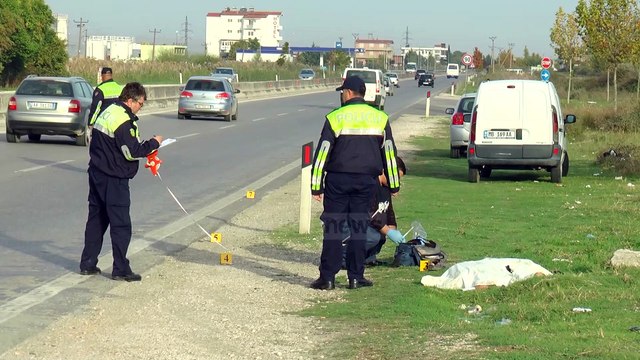 Një 59-vjeçar gjendet i pajetë në rrugë, drejtuesi i automjetit që e përplasi largohet nga vendngjarja
