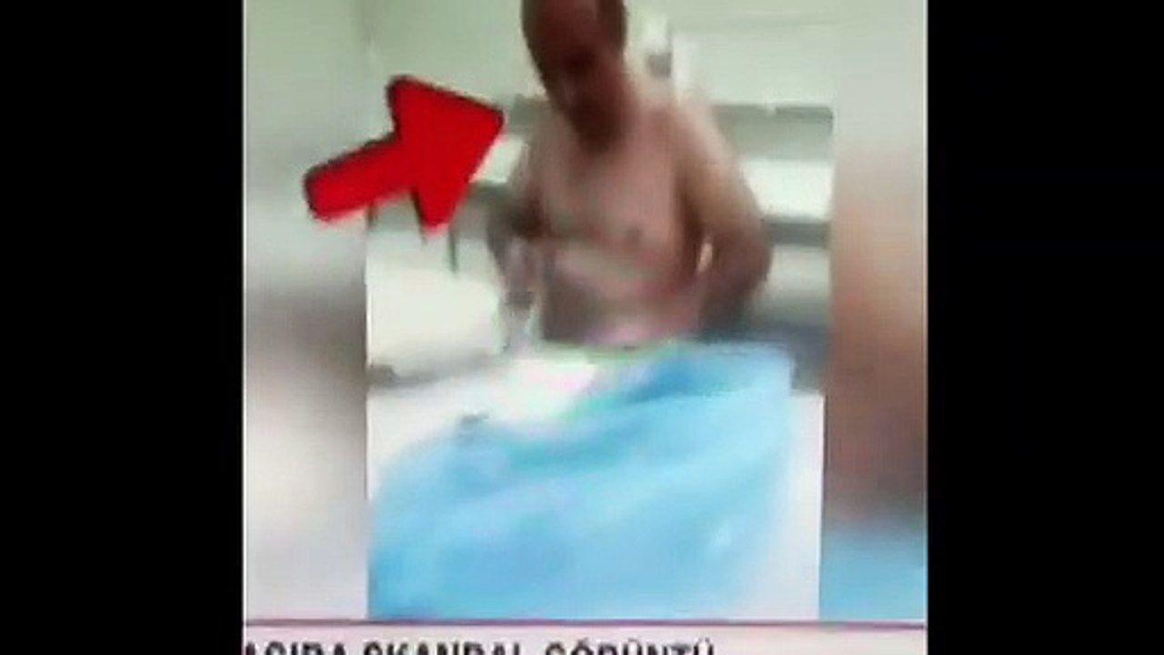 Gıda terörü bitmek bilmiyor! Çıplak baklavacı bakın neler yapıyor...