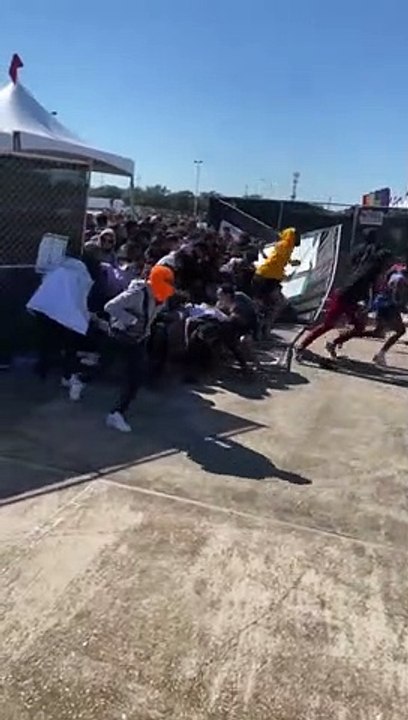 IMÁGENES SENSIBLES | La avalancha humana en el AstroWorld Fest de Texas: al menos 11 muertos confirmados