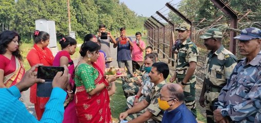 ইন্দো বাংলাদেশ বর্ডার বানপুর বি ও পি তে দেশের জওয়ানদের ভাইফোঁটা |Oneindia Bengali