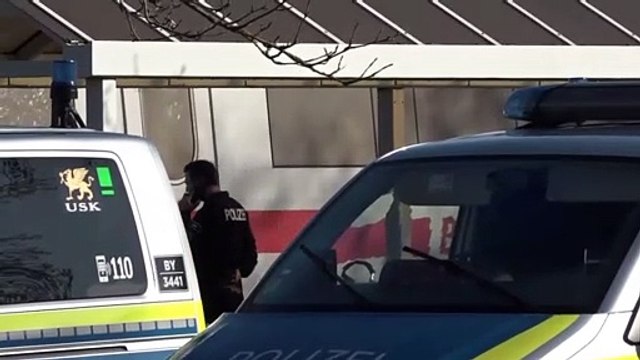 Schock nach Messerattacke im ICE: Drei Schwerverletzte, Tatmotiv unklar