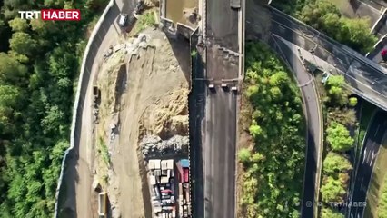 Almanya'da eski bir köprü kontrollü yıkıldı