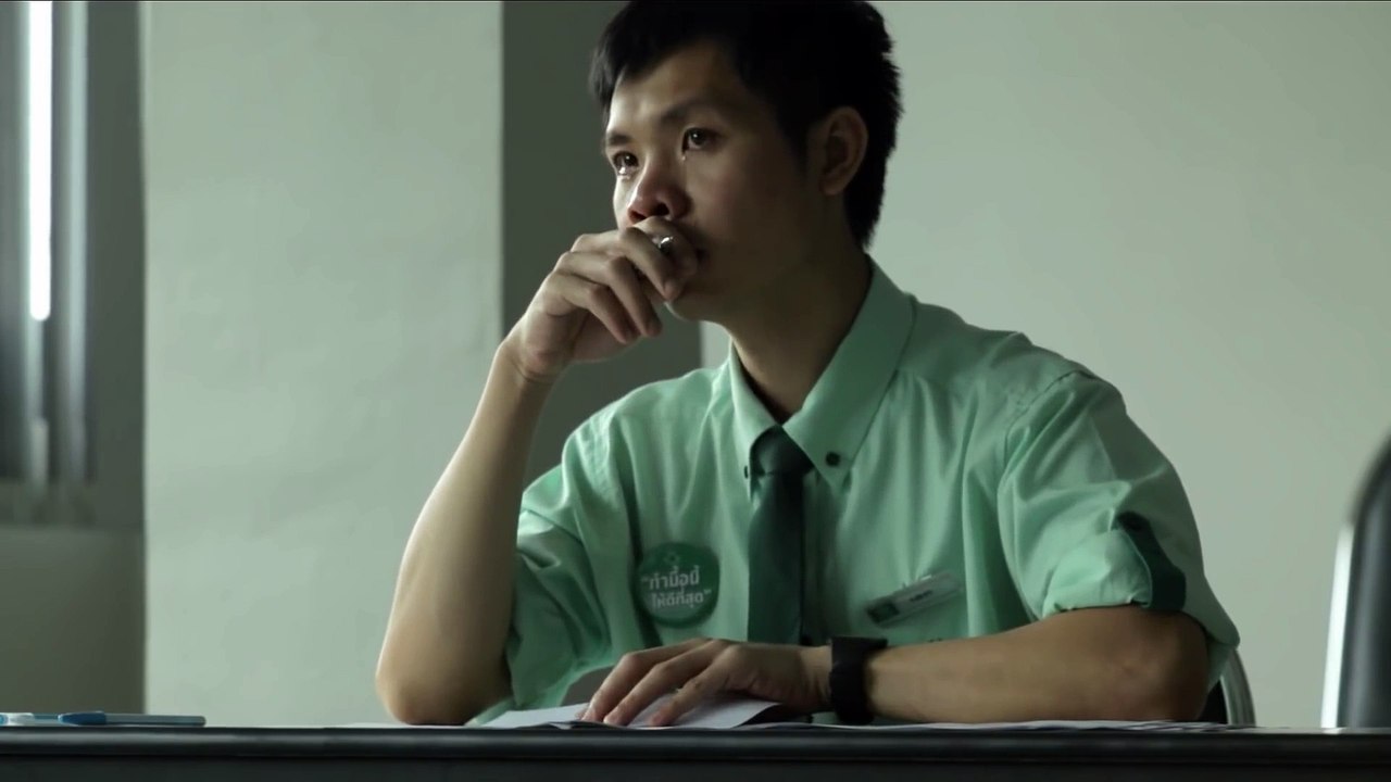 Another sad Thai commercial The waiters mom